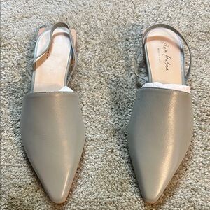 Women’s size 9 Ana Palma brand sage green pointy toe sling back sandal